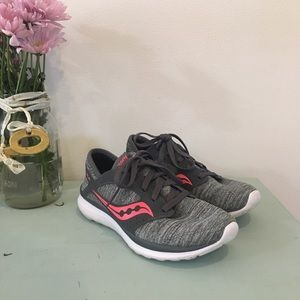 Saucony Kineta Series